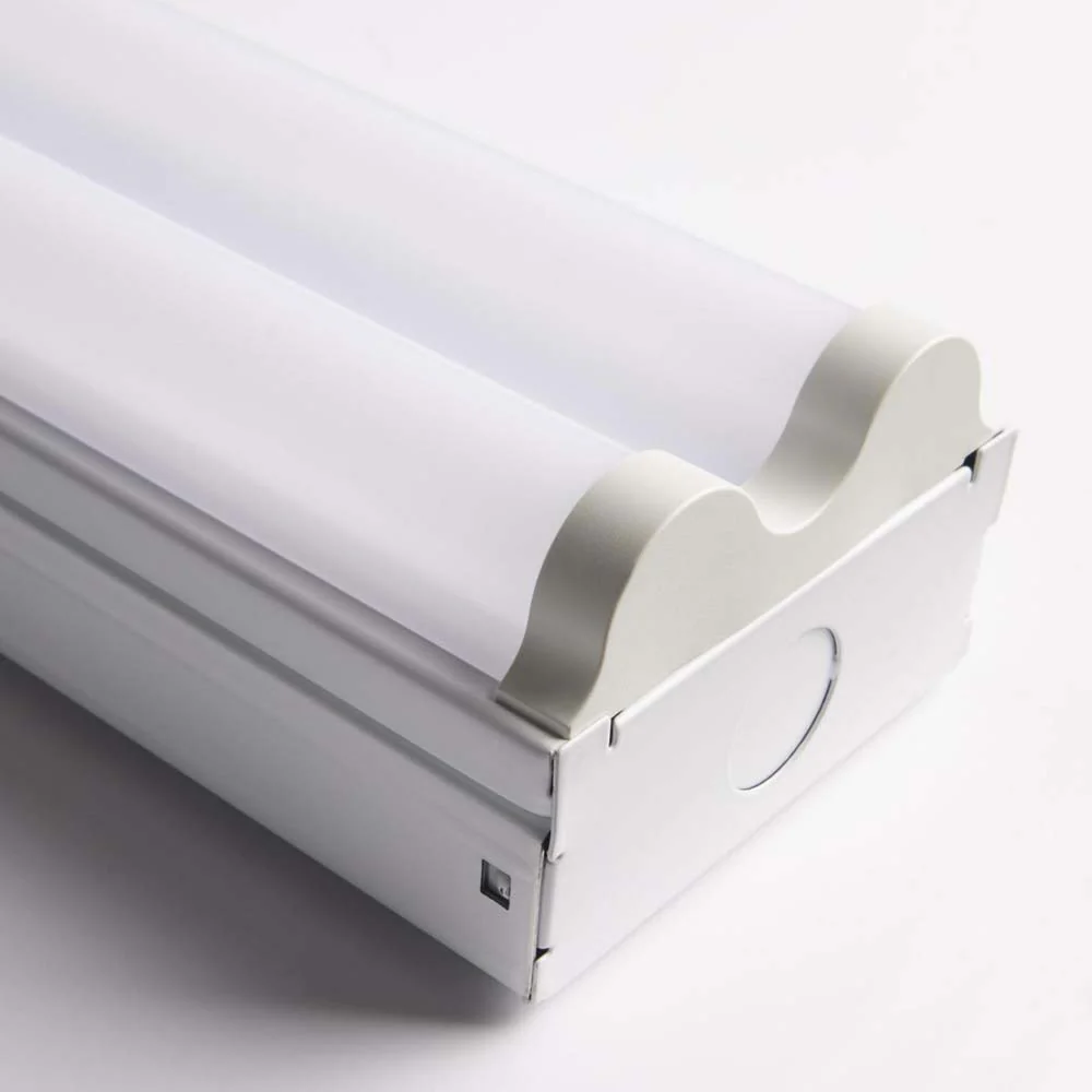 4-ft 43w LED Double Light Strip Fixture 4750 lumens 4000K 120-277V - Image 6