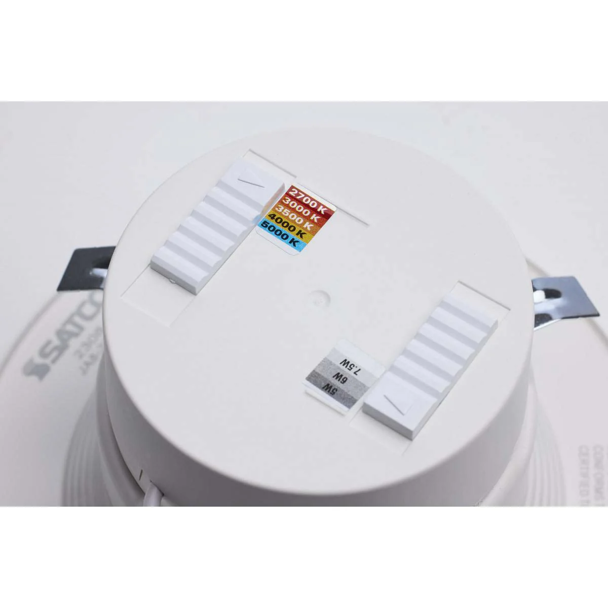 4-in LED Retrofit Downlight Wattage Lumens & CCT Selectable Round White Finish - Image 5