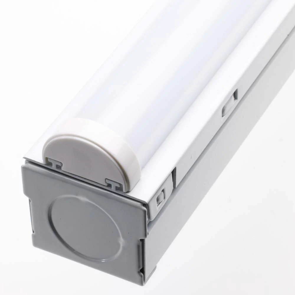LED 2-ft Strip Light 12w 4000K 900 Lumens 100V-277V - Image 5