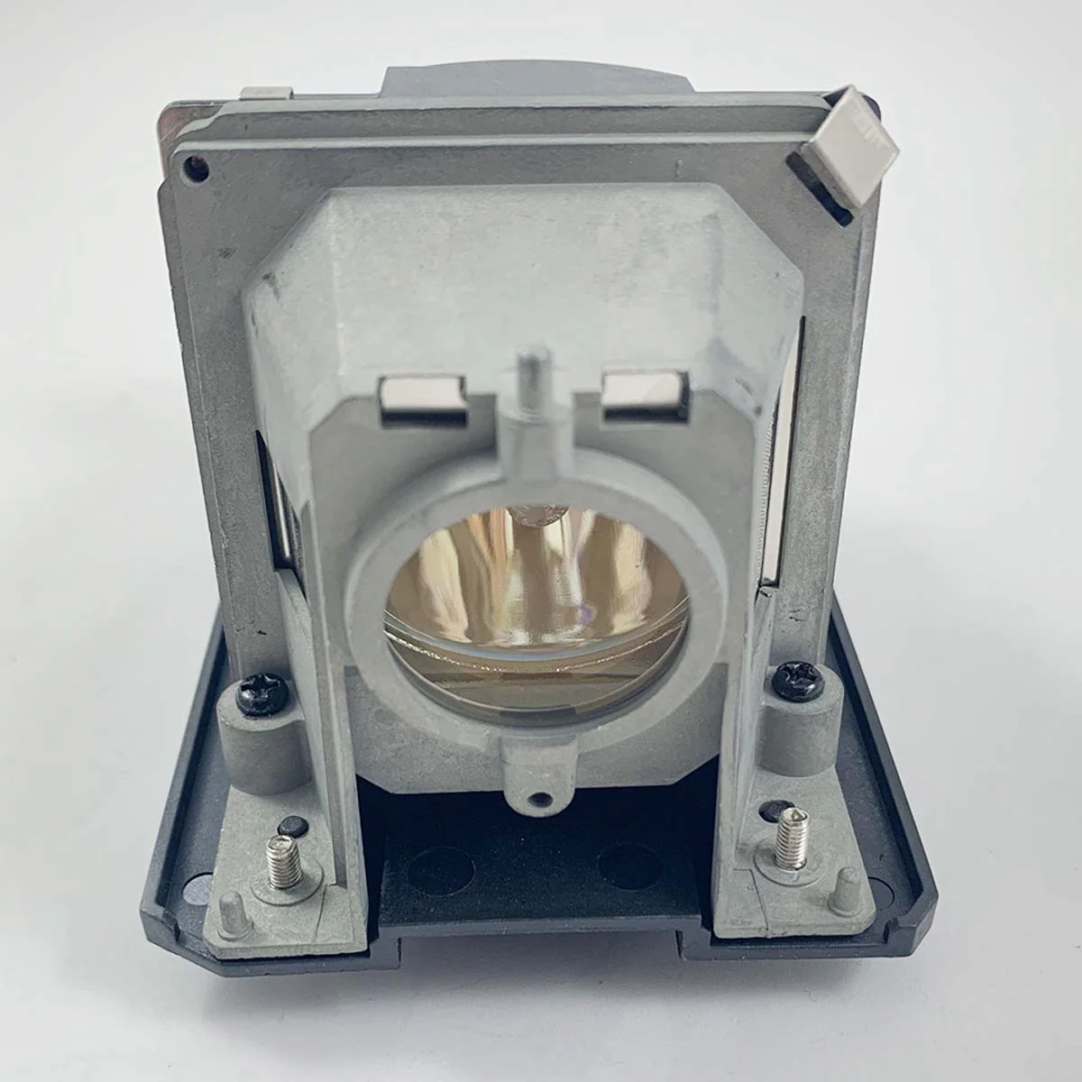 NEC NP115J - Projector Lamp Assembly Replacement - Image 3
