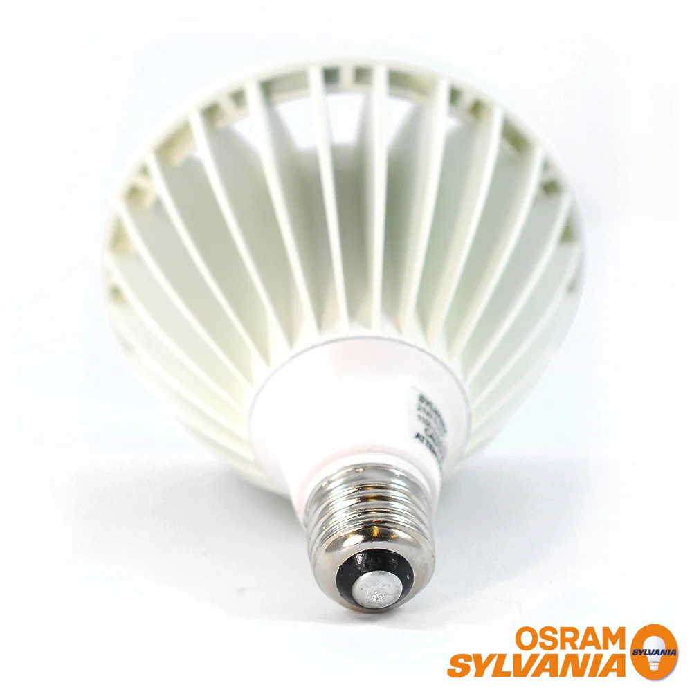 Sylvania 20W PAR38 LED Dimmable 3000K Flood light bulb - Image 2