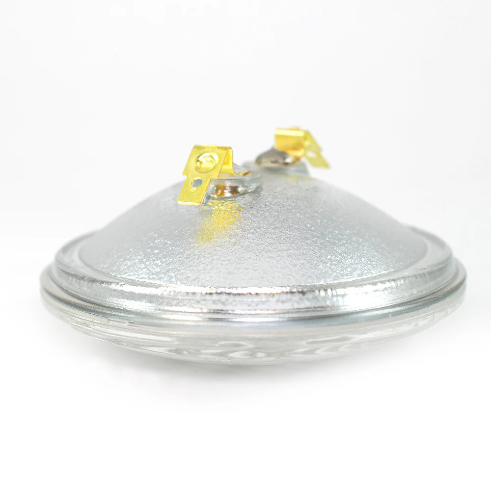 SYLVANIA 17880 - 36w 12V PAR36 Wide Flood Halogen light bulb - Image 2