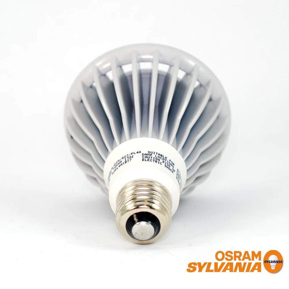 PAR30L Dimmable LED 18W Flood 25 deg. 3000K SYLVANIA ULTRA LED Light Bulb - Image 3