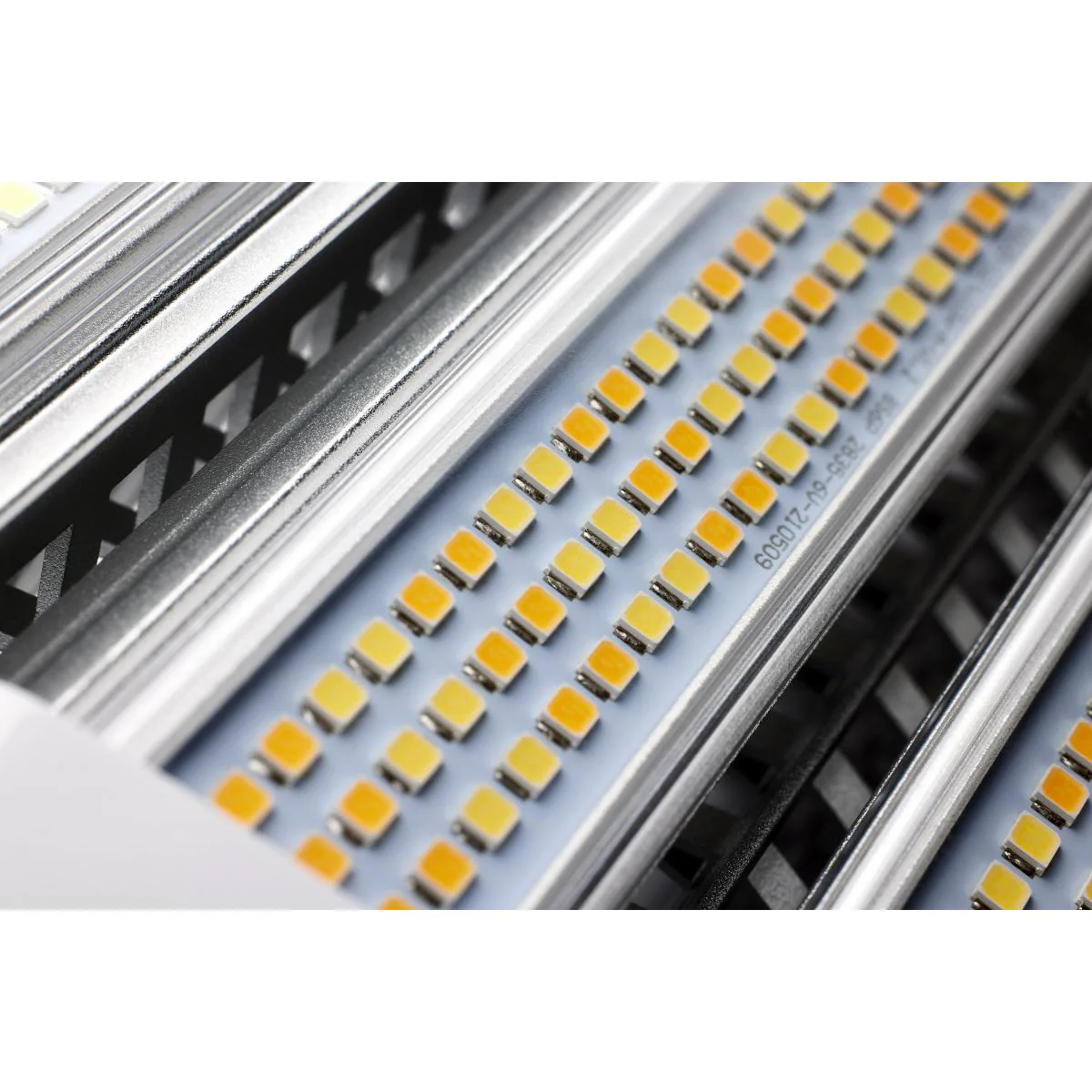 Satco LED Hi-lumen Shoe Box 60/70/80w and Select CCT 3K/4K/5K Mogul Extended 100-277V - Image 5