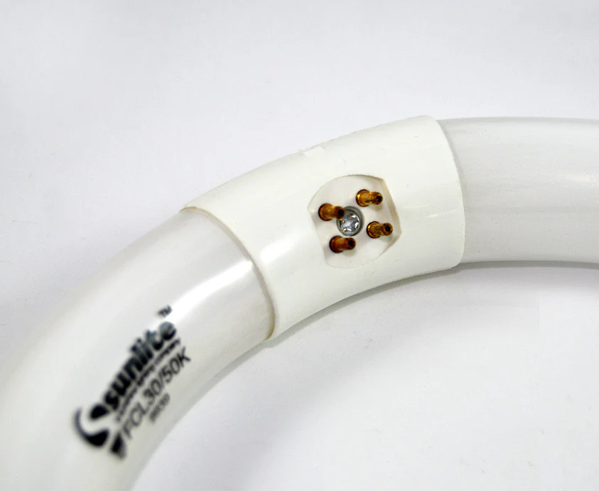 Sunlite FCL30/50k 30w Super White circline 4-pin Fluorescent Bulb - Image 3