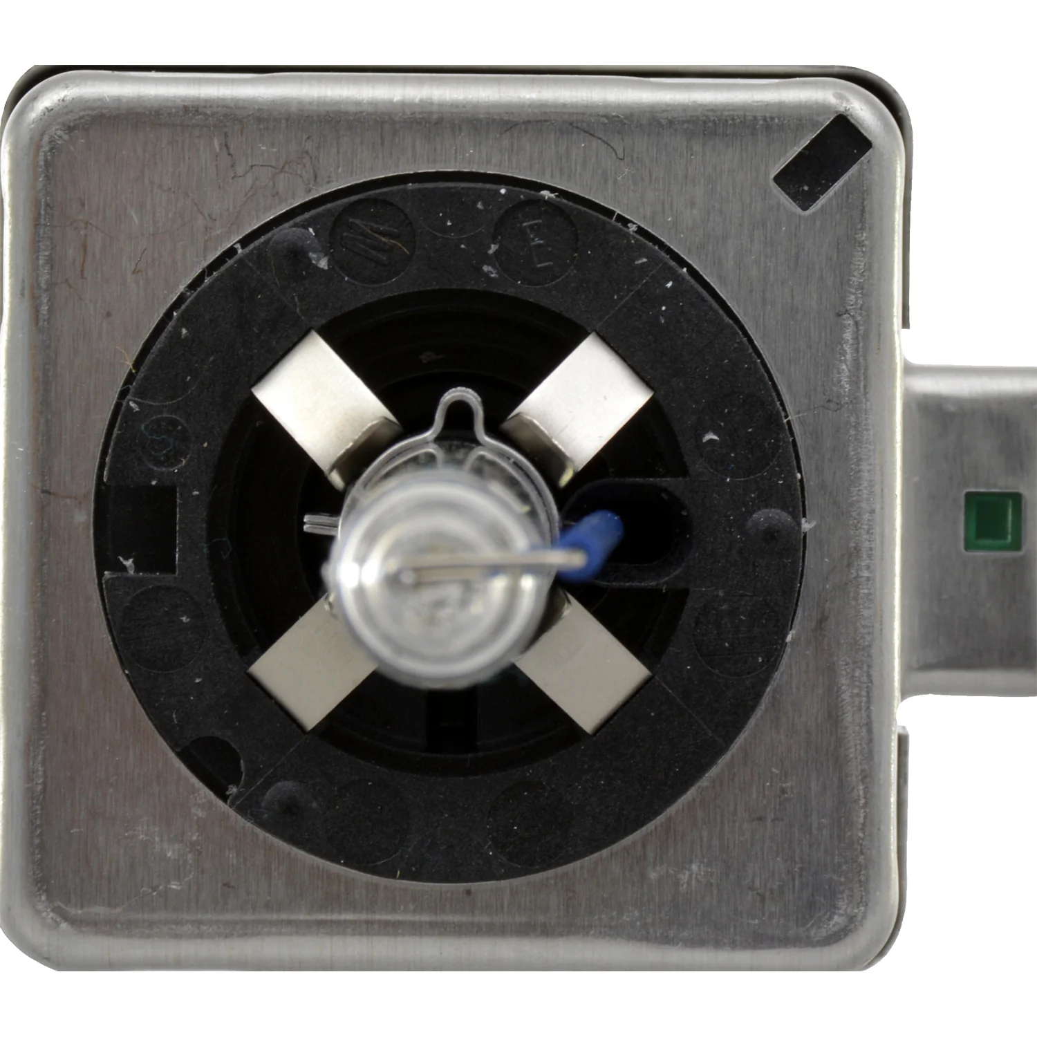 SYLVANIA D3S zXe High Intensity Discharge HID Headlight Bulb - Image 4