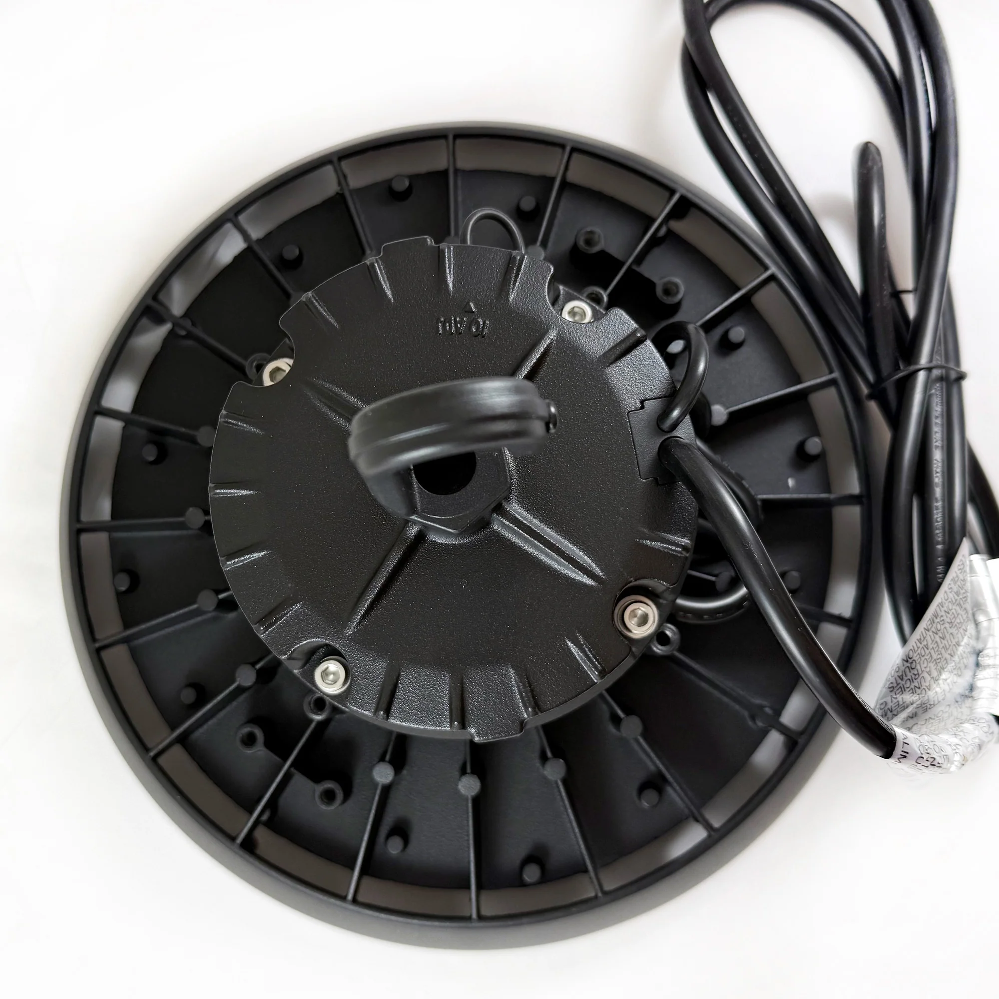 UFO LED High Bay 100W 14,533Lumens 5000K 100-277V Dimmable Black Finish - Image 6