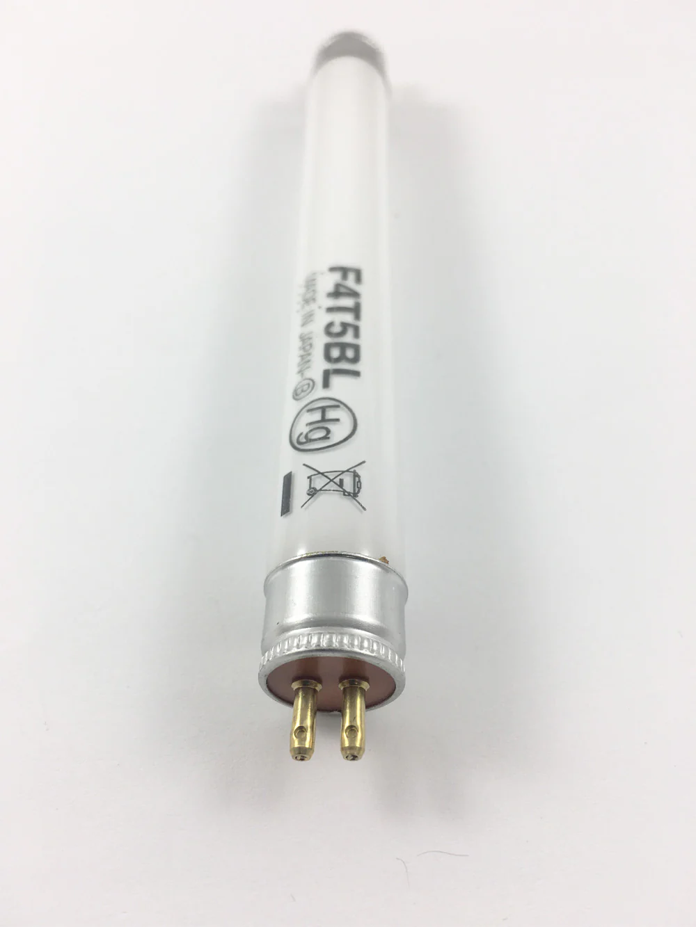 USHIO  F4T5BL 4.5W UV Blacklight Fluorescent Lamp - Image 4